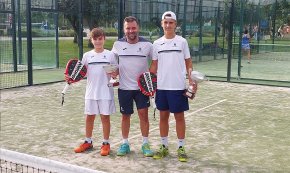 El cambrilenc Hugo Estebanez subcampió del XXXV Campionat d'Espanya de menors de Pàdel i el seu germà Asier, tercer en aleví masculí
