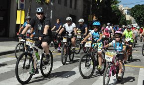 La 37a Marxa Popular Cicloturista del barri de l'Eixample reuneix 601 participants