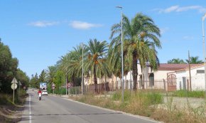 S'instal·la enllumenat públic al tram nord de l'avinguda de Vilafortuny