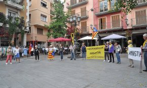 Àvies i Avis per la Independència: «Ni Espanya ni França, Països Catalans!»