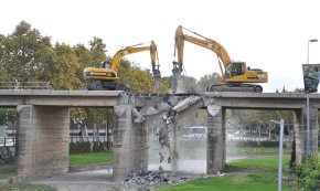 Es compleixen cinc anys de l'inici de l'enderroc del pont de l'antiga N-340
