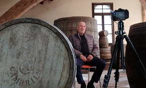 Cambrils se suma a la Setmana de la Ciència amb un documental sobre la producció vinícola 