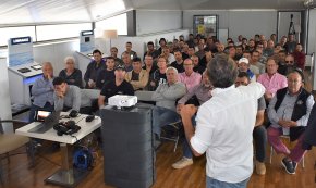 El Club Nàutic Cambrils reuneix 80 participants en una formació sobre l'ús de sondes de pesca