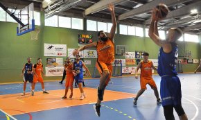El Cofran 95 CB Cambrils s'endú la victòria, la tercera consecutiva, contra un batallador CB Peña Fragatina
