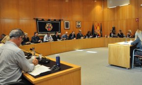 El plenari aprova un reguitzell de factures pendents de pagament per un import total d'uns 100.000 euros