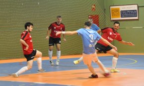 El Laguna encaixa la vuitena derrota de la temporada a la pista del Torredembarra i segueix com a cuer