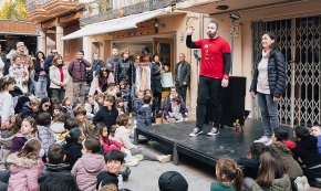 Les inclemències meteorològiques marquen la darrera edició del Mercat de Nadal de la Vila