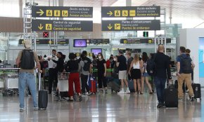Els treballadors d'Aena anuncien diverses jornades de vaga a l'aeroport de Reus, el Prat i Girona coincidint amb les festes de Nadal