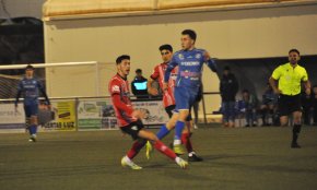 Nova derrota del Cambrils Unió que acomiada el 2022 en el penúltim lloc de la classificació