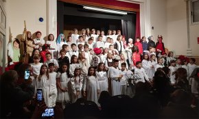Els festivals dels alumnes del col·legi Cardenal Vidal i Barraquer aporten l'esperit nadalenc els darrers dies del trimestre