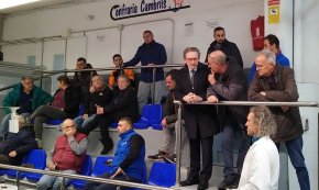 L'exconseller Jaume Giró visita la Confraria de Pescadors per conèixer de prop el sistema de comercialització del peix