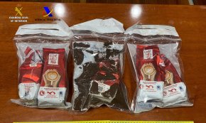 Intercepten cocaïna negra barrejada amb cafè molt en un paquet que s'enviava de Sud-Amèrica a Reus