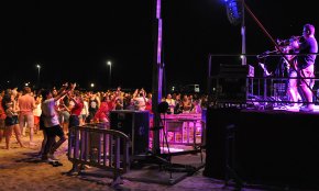 Revetlla Jove a la platja del Regueral 