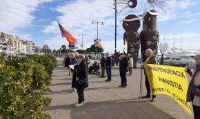 Les Àvies i Avis reprenen les concentracions quinzenals al port