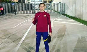 Els porters Laia Gurrea i Paül Almirón, del Cambrils Unió, fan unes proves amb el Barça i l'Espanyol respectivament