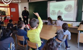 La Policia Local inicia una nova activitat sobre el medi ambient a les escoles cambrilenques