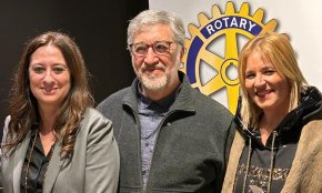 El Club Rotary Cambrils entrega les insígnies rotàries a dos nous membres