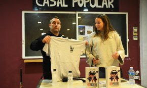Miquel Ramos presenta «Antifeixistes», un llibre que recull històries i lluites compartides per combatre l'extrema dreta 