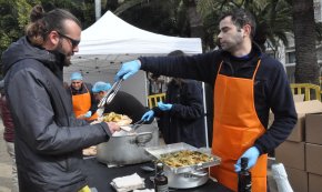 La fregida de galeres i calçots al parc del Pescador tanca el Mes de la Galera (Conté galeria fotogràfica)