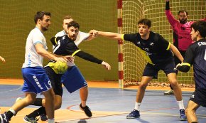 El CH Cambrils cau a casa contra l'AE Aula en un partit amb força polèmica arbitral 