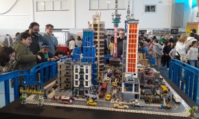 Unes 5.000 persones visiten l'Hospi Brick & Click