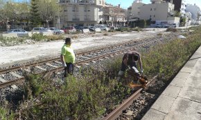 Comencen a seccionar les vies dos i tres a l'alçada de l'antiga estació