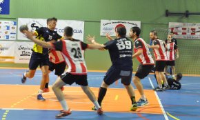 El Club Handbol Cambrils s'allunya de les posicions de descens