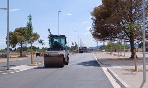S'asfalta un tram de l'avinguda de l'Esport