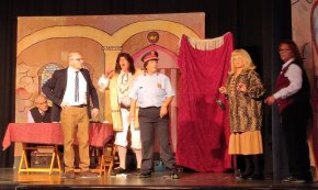 La Teca recapta 1.300 euros per Càrites amb la taquilla inversa del Teatre de la Fira