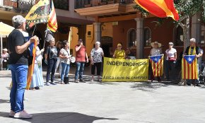 Les Àvies i Avis replantegen el futur de les concentracions a la Plaça, aquest estiu