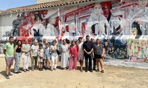 El barri de l'Eixample estrena el mural dedicat a les festes del barri