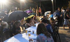 Sopar mariner, concert i la pluja com a convidada sorpresa