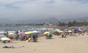 S’inicien les activitats de la programació «La mar de salades» a les platges de Cambrils