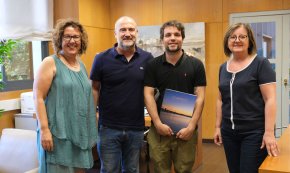El xef Sergi Palacín del Restaurant Hiu rep un reconeixement de l'Ajuntament
