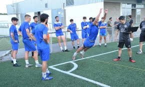 El Cambrils Unió es posa en marxa amb una renovació gairebé completa de la seva plantilla