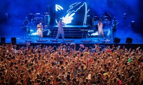 Stay Homas, el «millor regal» d'una nit de dimecres (conté galeria fotogràfica)