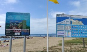 L’Ajuntament senyalitza la zona de protecció de la posidònia de la platja del Cavet 