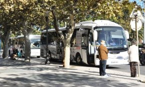Lamenten el tracte cap als usuaris en cadira de rodes als autobusos: «Fan veure que no funciona la plataforma»