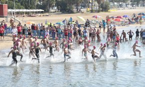 La platja del Regueral acull la 8a edició de la Milla Marina de Cambrils