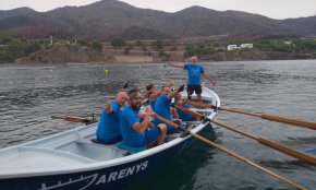 Vent d'Estrop Vogadors de Cambrils participa en una regata organitzada pel club de Rem Colera 