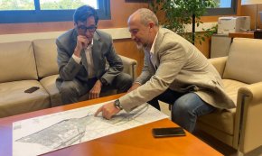 Salvador Illa visita l'Ajuntament i es reuneix amb l'alcalde Alfredo Clúa 
