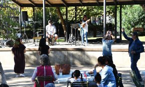 L'Associació de Salut Mental Dr. Tosquelles es dóna a conèixer amb una festa al parc del Pescador