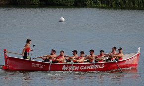 El Club Rem Cambrils estrena la temporada amb la primera regata de la Lliga de Llagut