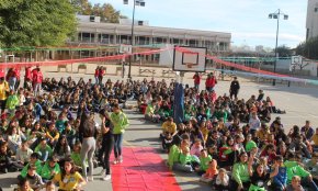 Centenars d’infants participen en la trobada d’esplais de Tarragona celebrada al col·legi Vidal i Barraquer