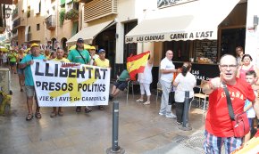 Provocacions i agressió en la mobilització setmanal dels Avis i Àvies