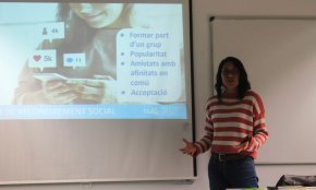 Lydia Gil, investigadora: «Les xarxes socials tenen molt potencial i, alhora, molt perill»