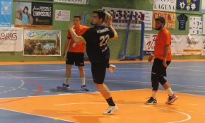 El CH Cambrils entra en zona de descens després d'empatar contra el Poblenou B