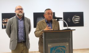 Revista Cambrils inaugura «Dotze fanalades», l'exposició dels seus 70 anys