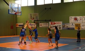 Derrota del CB Cambrils femení davant l'Amposta en el darrer partit de l'any