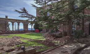 Tot a punt per iniciar la restauració del claustre i el camí d'accés al castell monestir d'Escornalbou